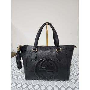 GUCCI Pebbled Calfskin Small Soho Top Handle Bag Black